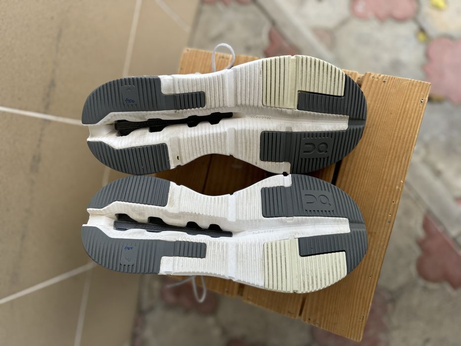 Кросівки бігові мега зручні On cloud nova