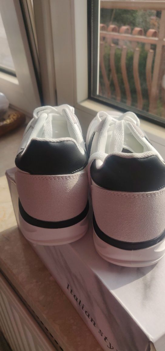Adidasy sneakersy biało-szaro -czarne 38 wygodne pianka Seastar
