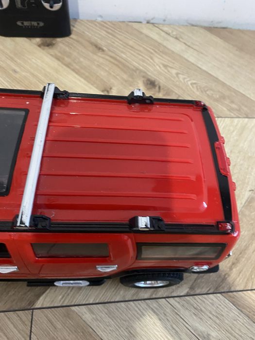 Машинка на пульті