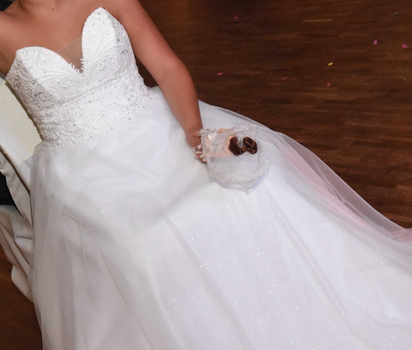 Suknia Ślubna Balowa oryginalne zdobienia Swarovski