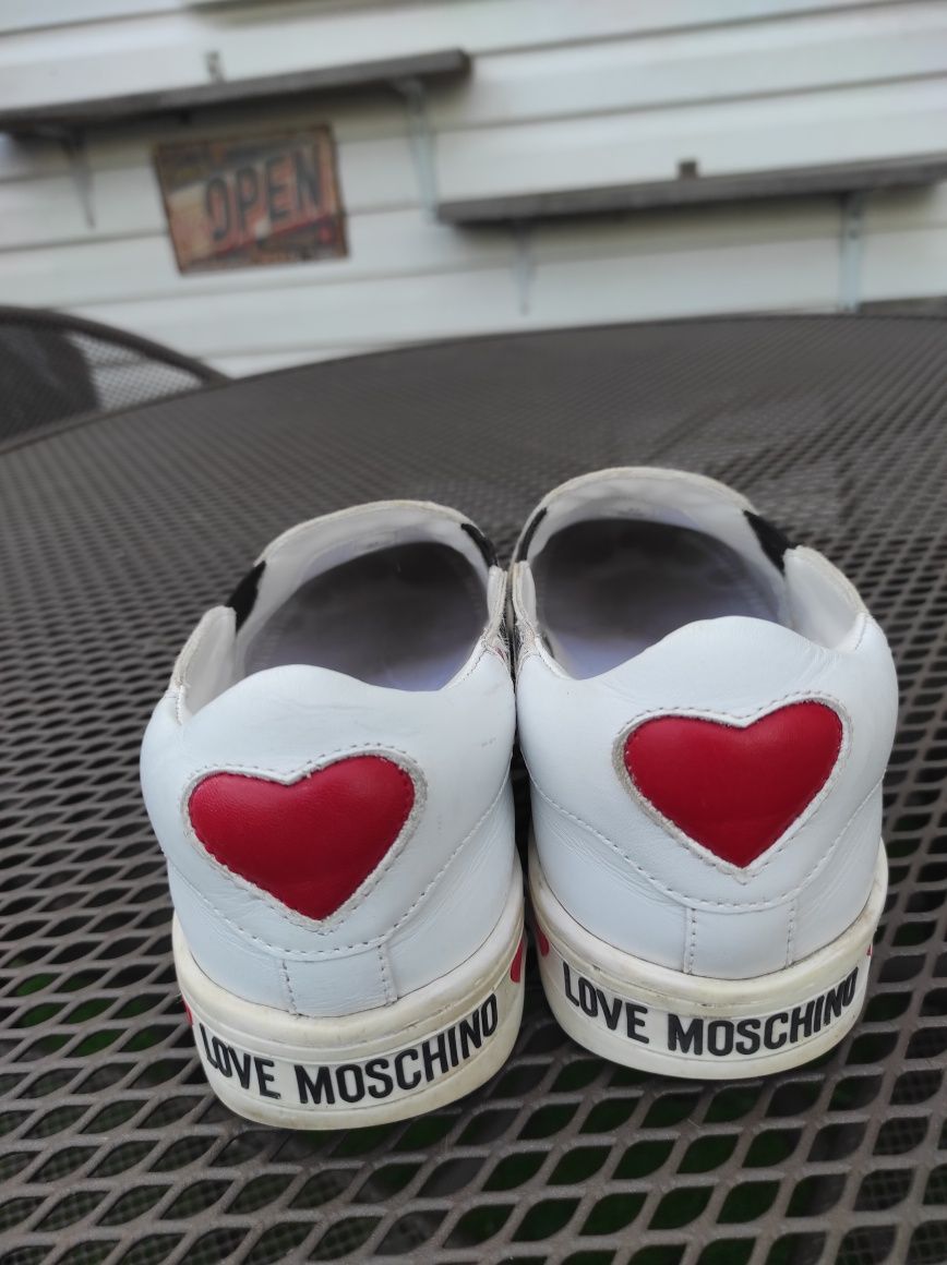 Buty firmy Love Moschino