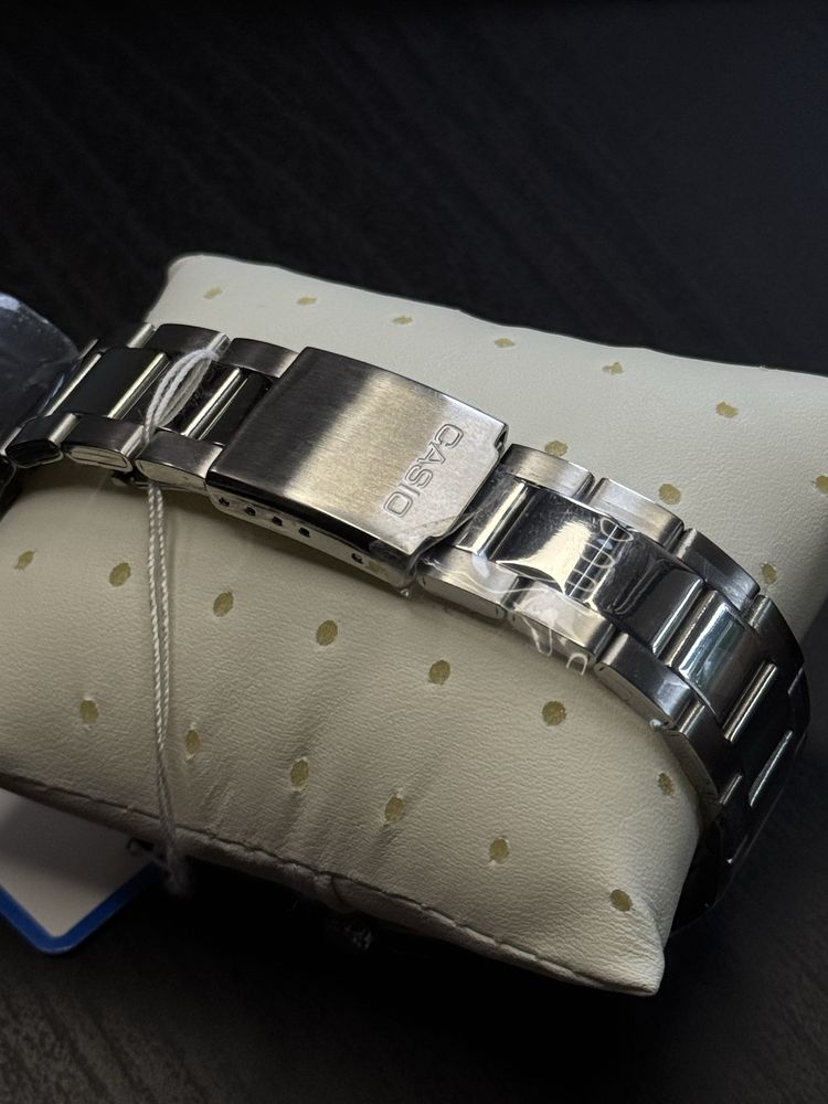 Чоловічий годинник Casio MTP-1302D-1A2 , MTP 1302 7A1 оригинал