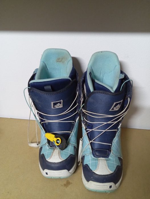 Buty snowboardowe Burton mint 40.5 snowboard 40 damskie