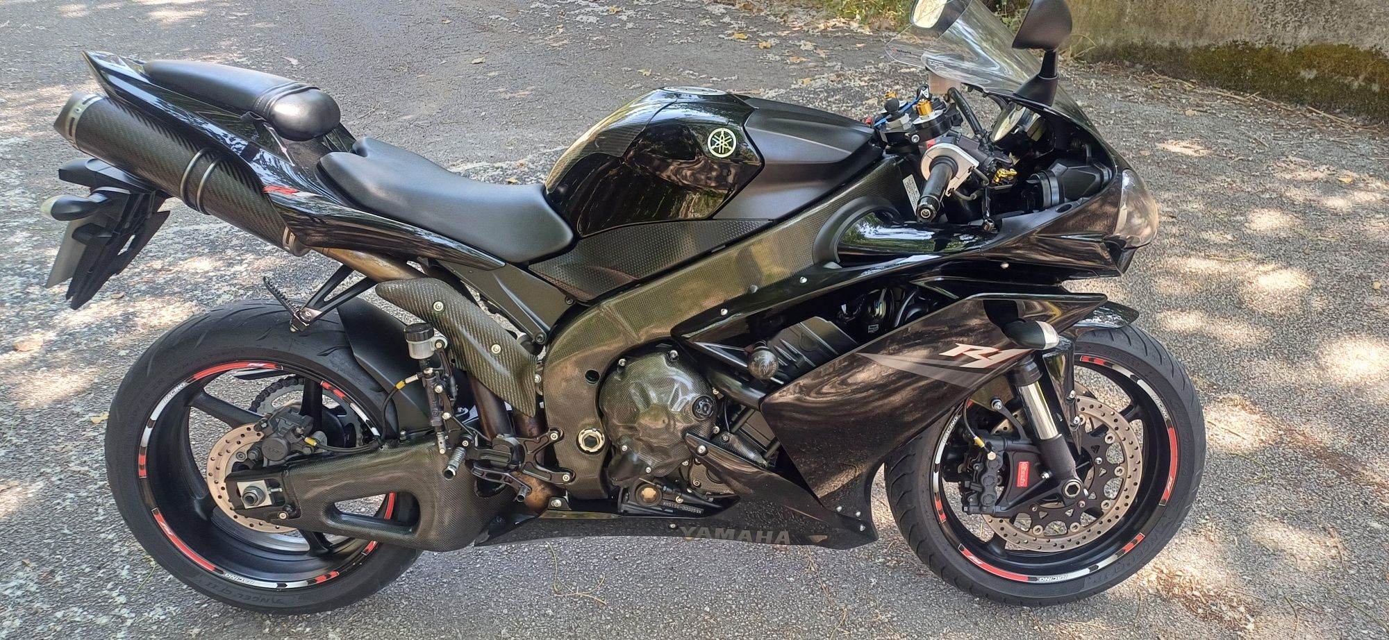 Vendo Yamaha r1 rn19