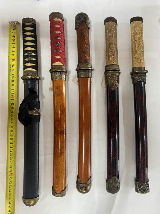 Facas decorativas de coleção