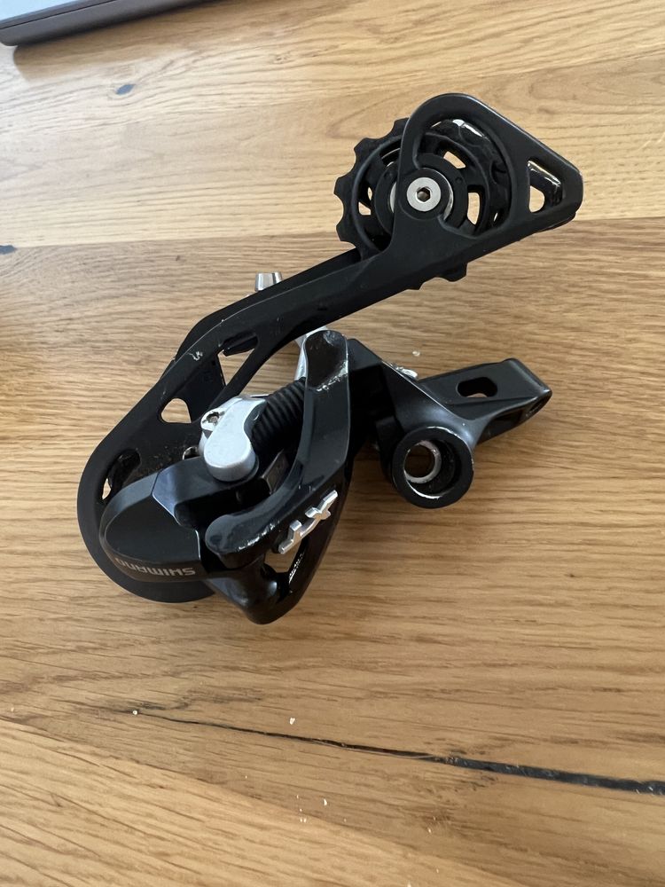 Tylna przerzutka Shimano Deore XT