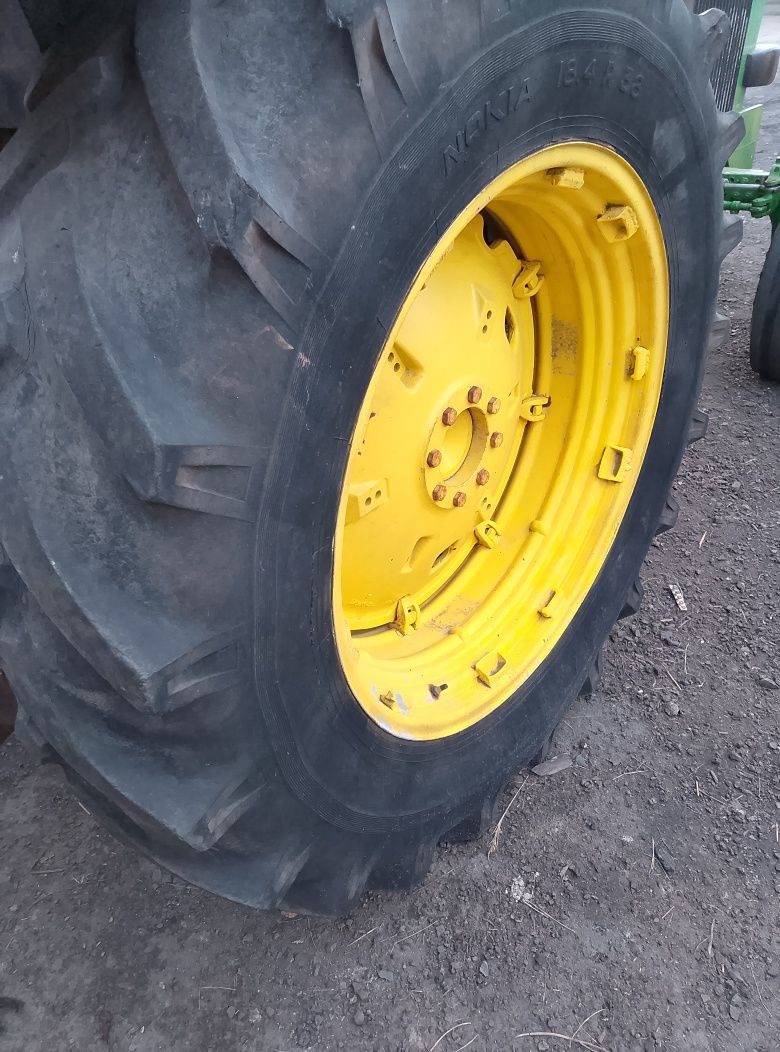 Koła tył John Deere 18,4 r38