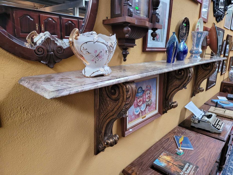 Consola de parede com uma enorme base em pedra - óptimo estado