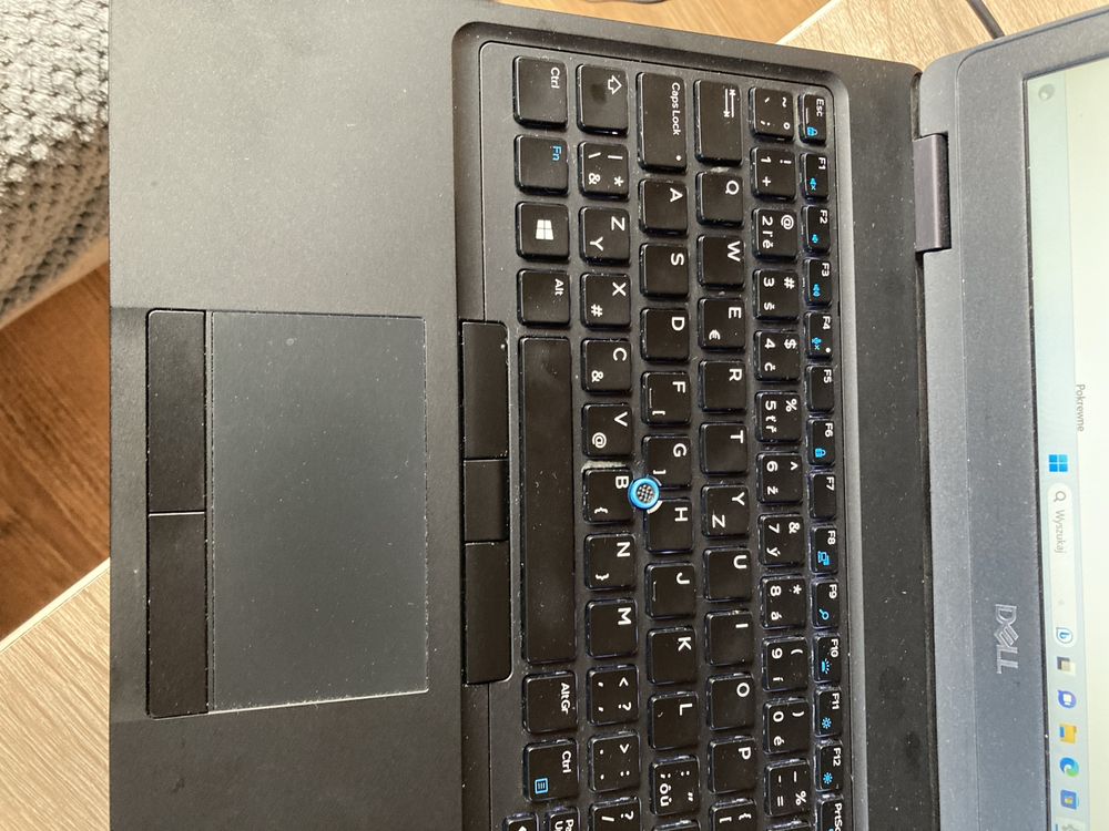 Laptop Dell Latitude 5591 7, i7,16GB, HDMI, modem LTE, czytnik linni p