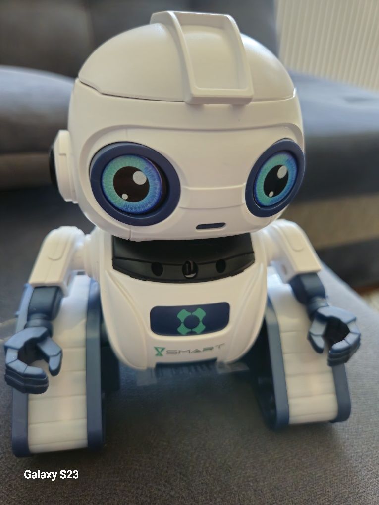 Inteligentny robot toy smart