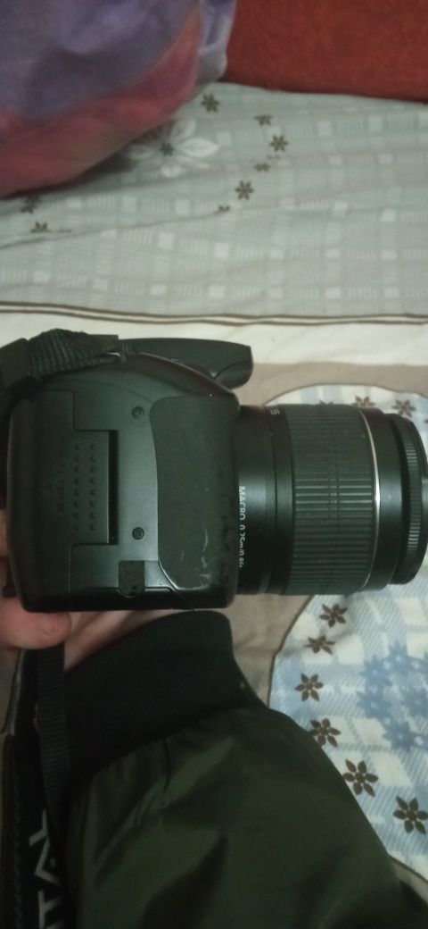 Фотоапарат Canon 400D возможен обмен на телефон