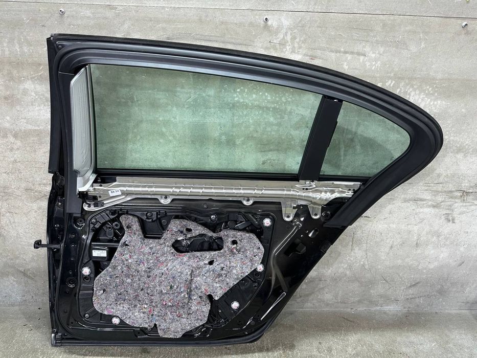 Двери правые BMW G12 475