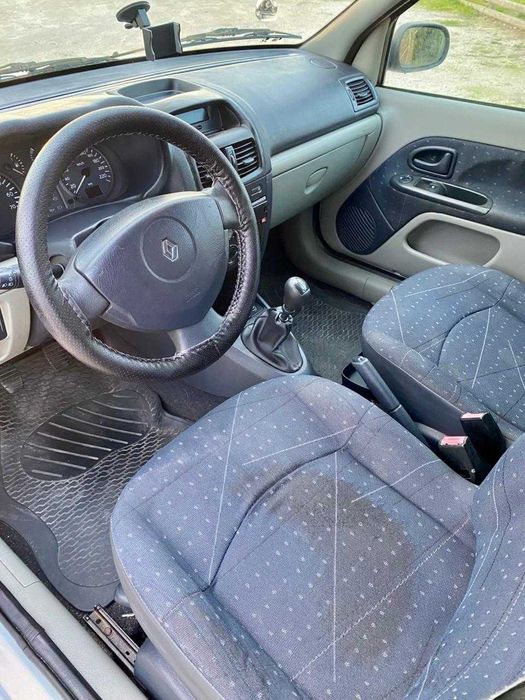 Renault clio 1.2 gasolina 2003