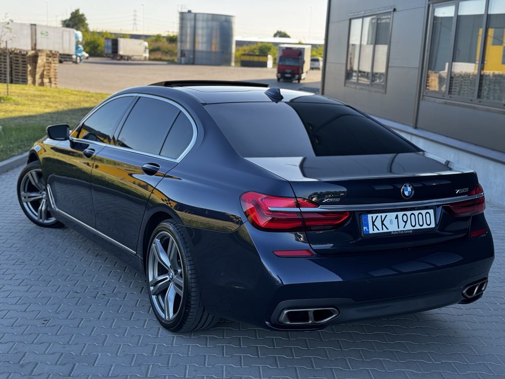 BMW 750Li xDrive. 4х4 M-Pakiet.