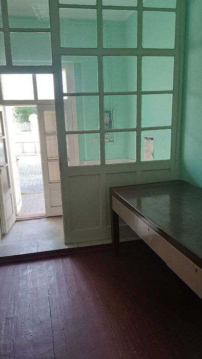 Фасад, 1 пов, окремий вхід, 53 м2, Мукачево, вул. М. Грушевського, 21