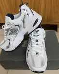 WhiteSilver\NewBalance*Damskie*ModaMR530SG UnisexTrampki.38.5