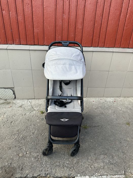 Коляска прогулуа Mini Easy Walker