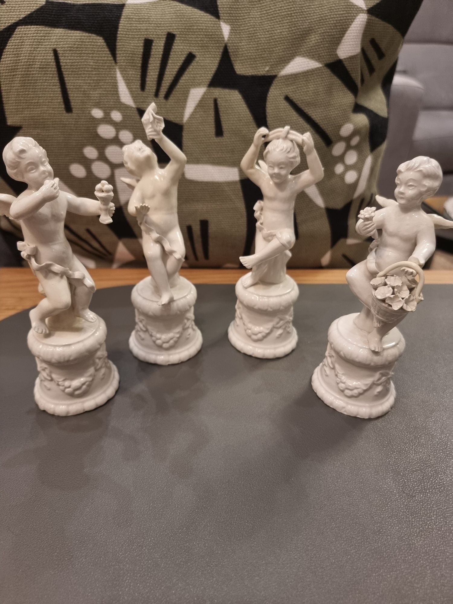 Figurki aniołki porcelanowe