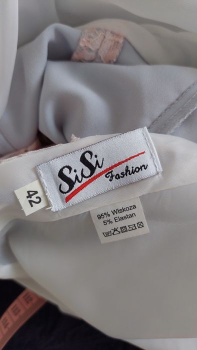 Elegancka sukienka damska 42