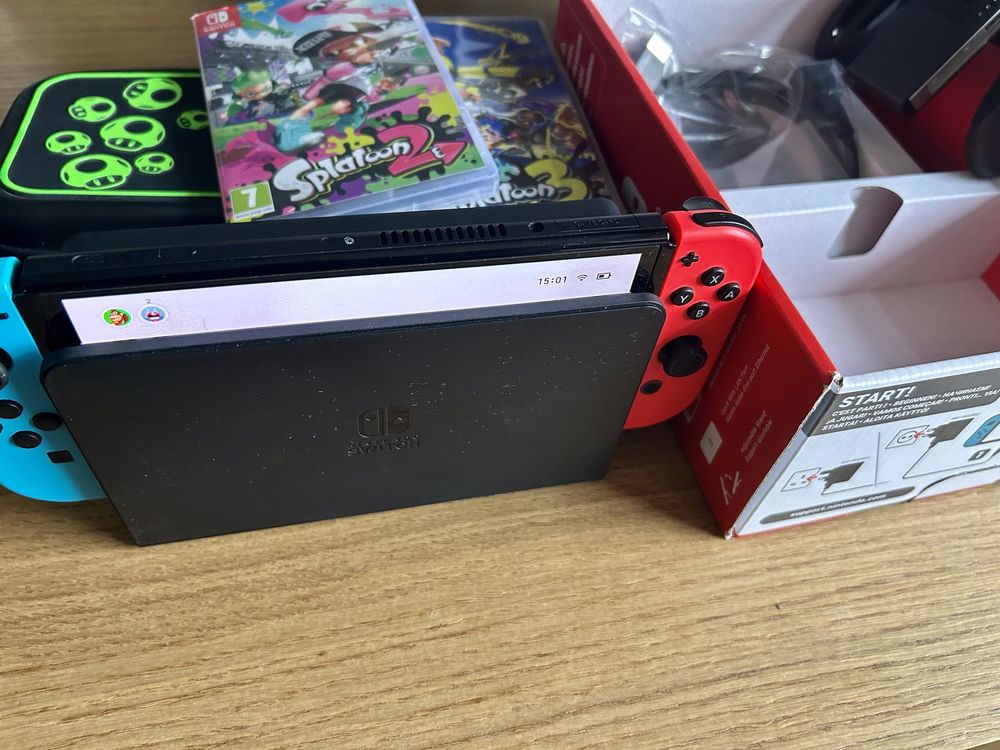 Nintendo  Konsola Switch OLED + Case + Gry