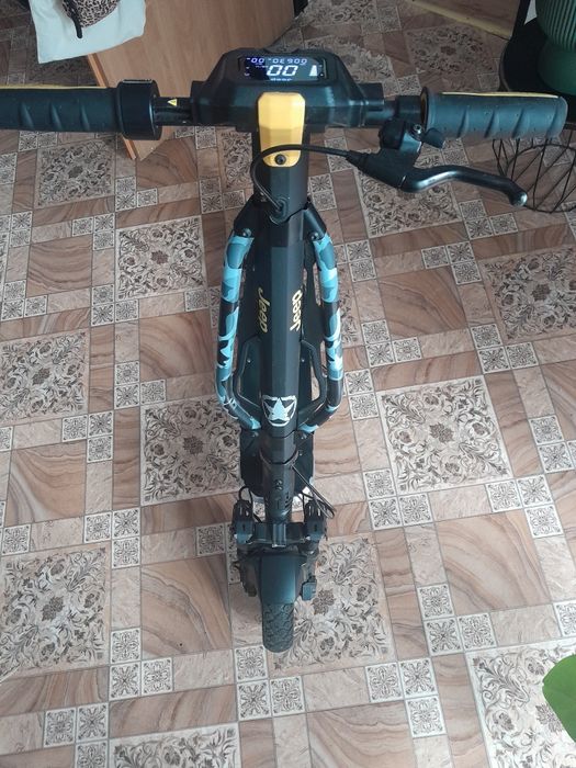 Hulajnoga elektryczna Jeep