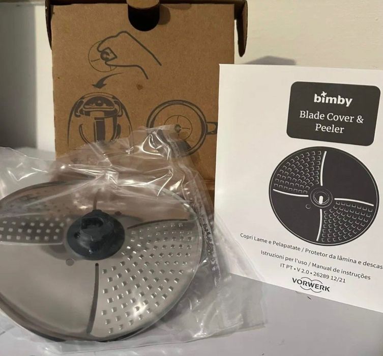 Vendo Bimby friend com copo e protetor de lamina e descascador