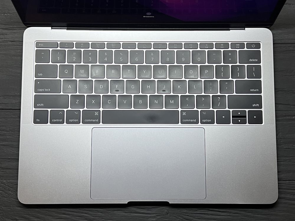 MAГAЗИН MacBook Pro 13” 2017 8gb/256gb ГАРАНТИЯ/Trade-In/Bыкyп/Oбмeн