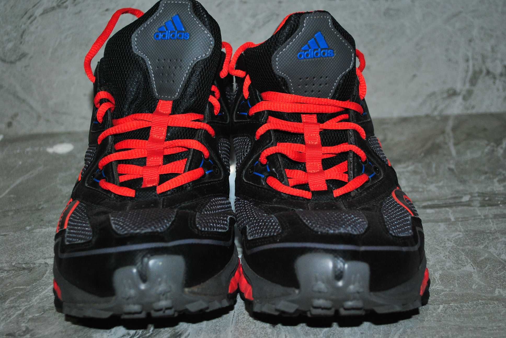 adidas спорт кроссовки 46 р