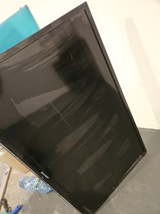 Sprzedam tv sharp uszkodzony 39 cali