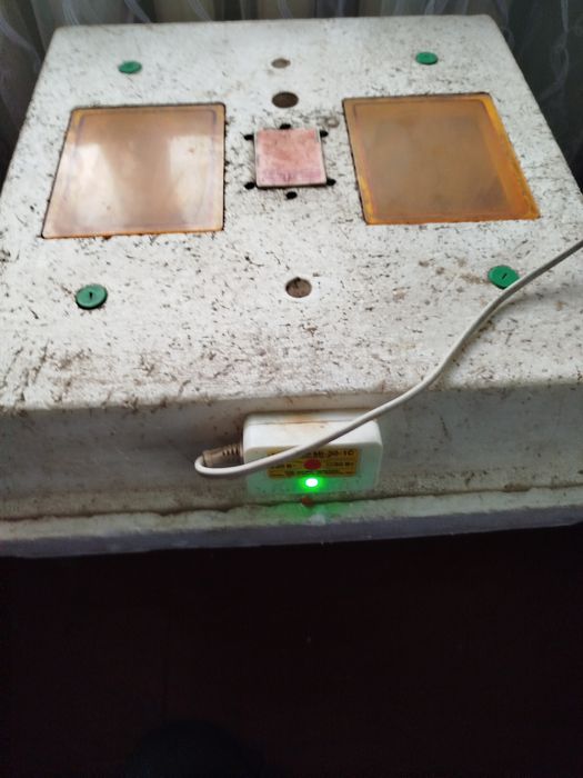 Продається інкубатор квочка