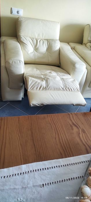 Sofá Individual em Pele