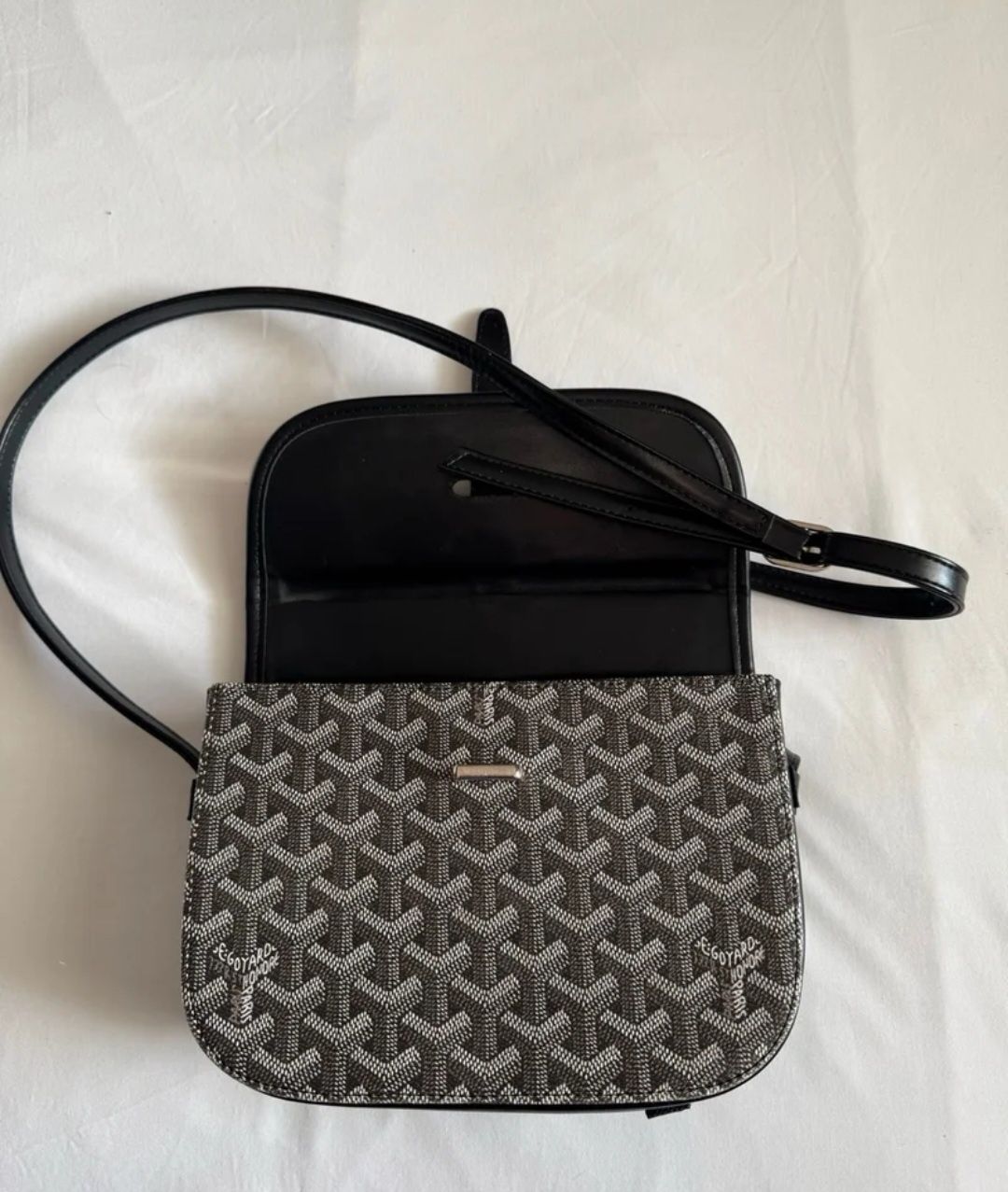 Bolsa Goyard como nova