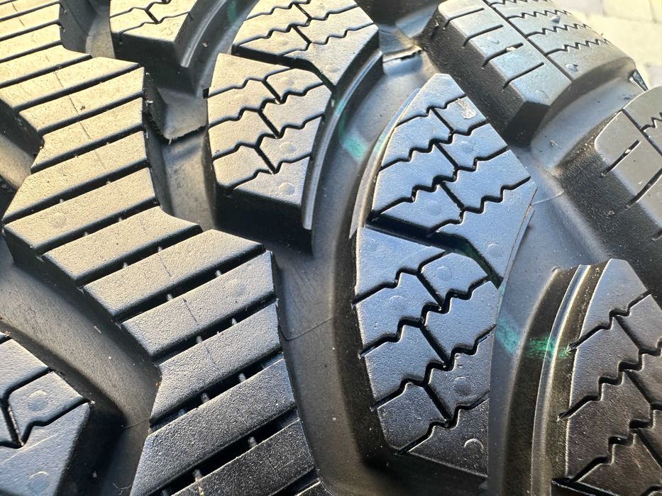 255-55 R18 109V Bridgestone Blizzak LM80 розпаровка 1шт