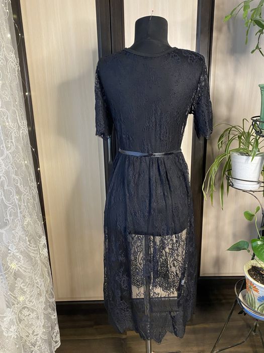 Продам жіночий чорний мережевний халатик.