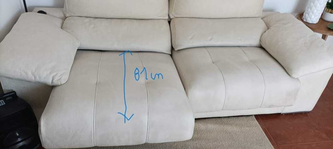 Sofá de 3 lugares com assento deslizante
