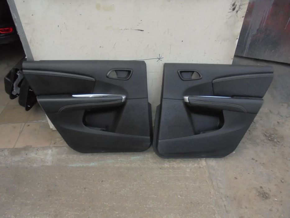 Fiat Freemont boczki drzwi europa czarne kpl.