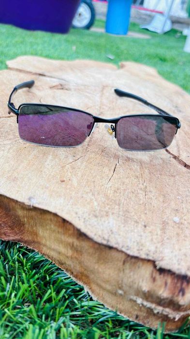 Óculos De Sol e Descanso Lupinha Do Vilão