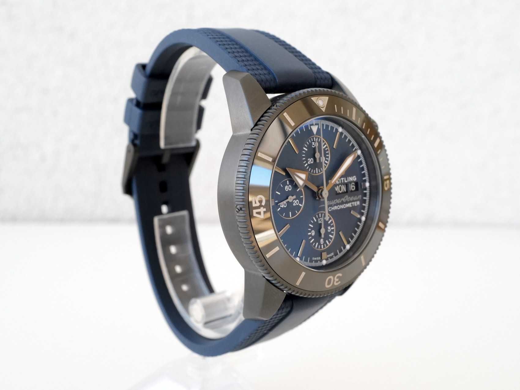 Breitling Superocean Heritage Chronograph 44 mm NEW