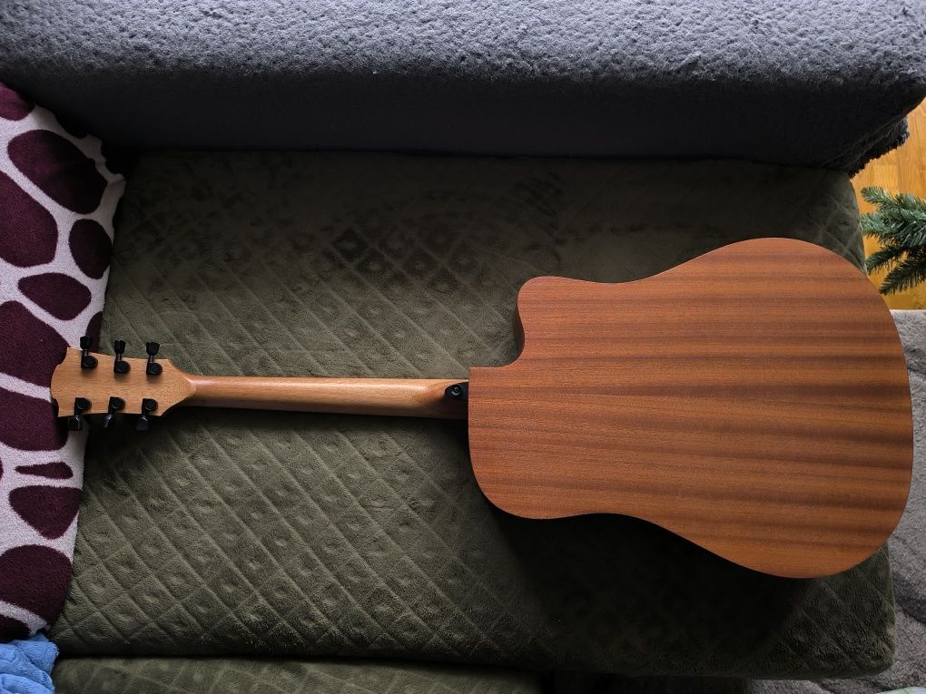 Gitara leworęczna LAG TL70DCE + dodatki