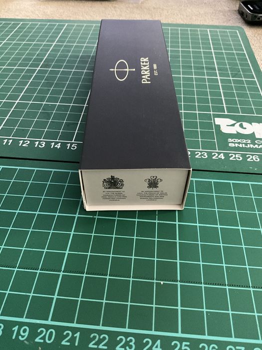 Długopis Parker Jotter Core Błyszcząca Stal