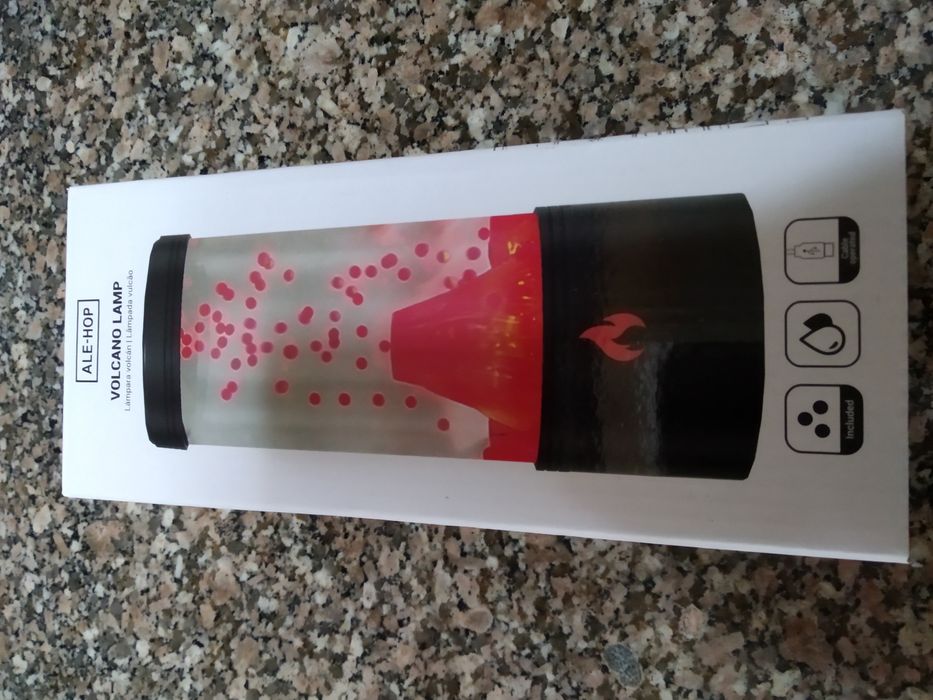 Lâmpada vulcão vermelho