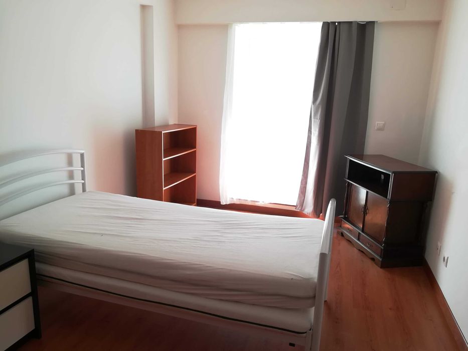 Quarto para arrendar