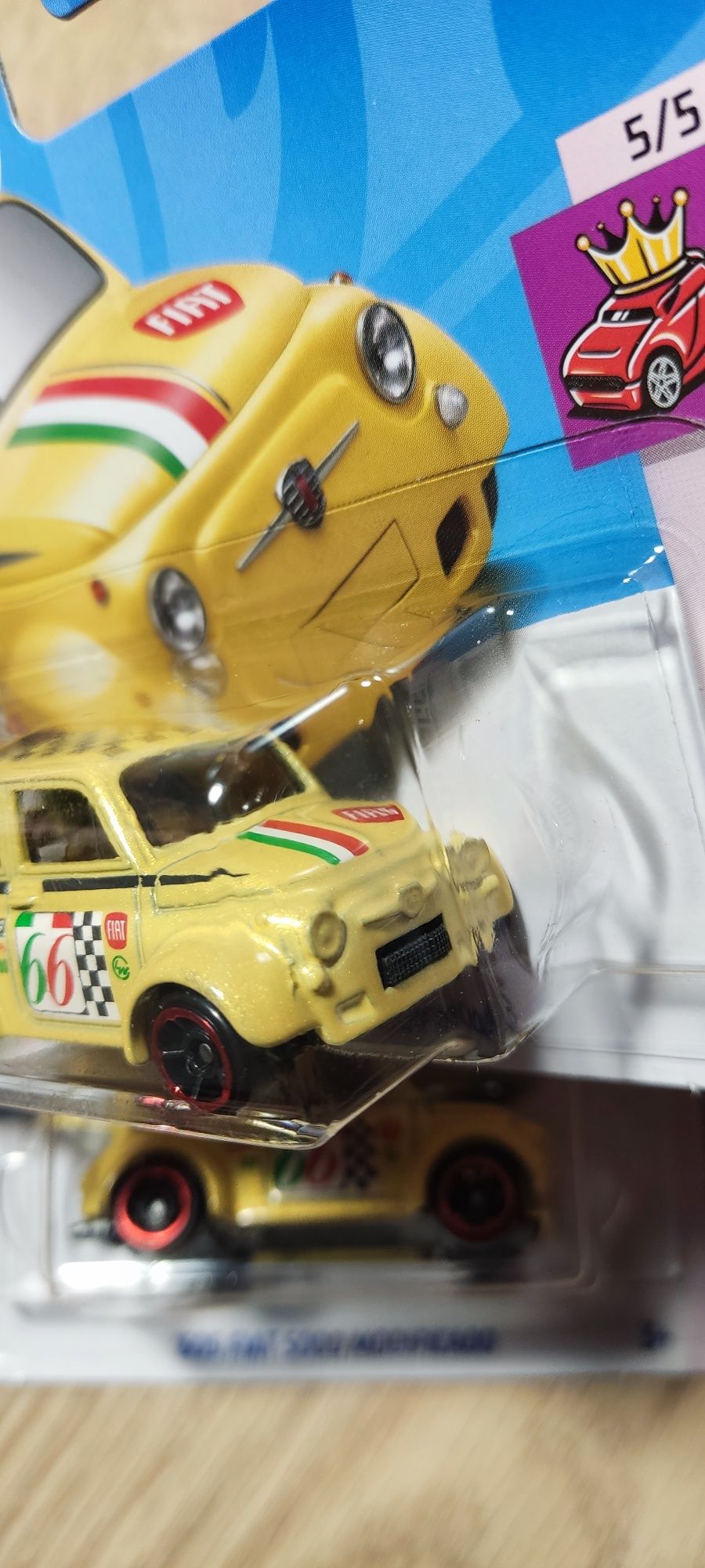 Базовая машинка хот вилс для треков Фиат 500д, hot wheels fiat 500d