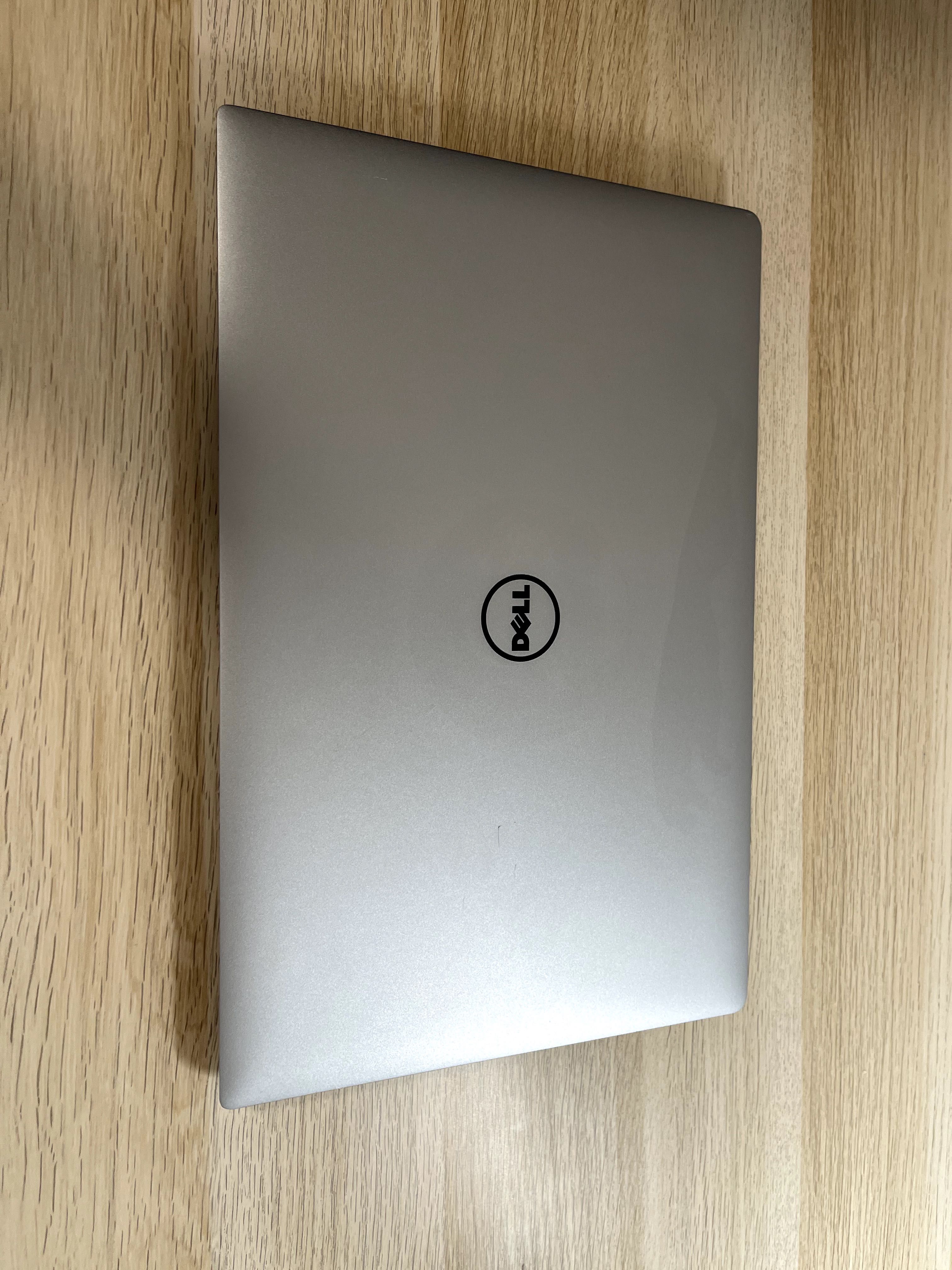 Dell Precision 5520 - i7-6820HQ 2.70GHz