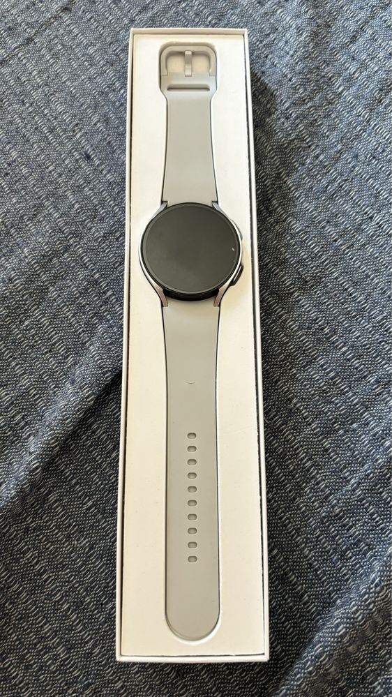 Smartwatch Samsung Galaxy Watch 6 (R940) srebrny