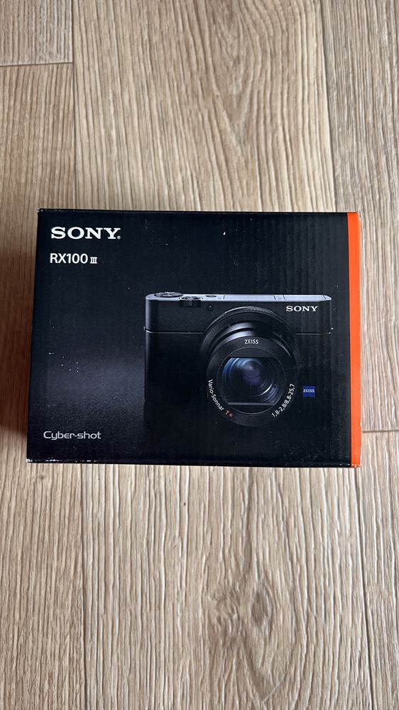 Фотоаппарат Sony Cyber-shot DSC-RX100 III