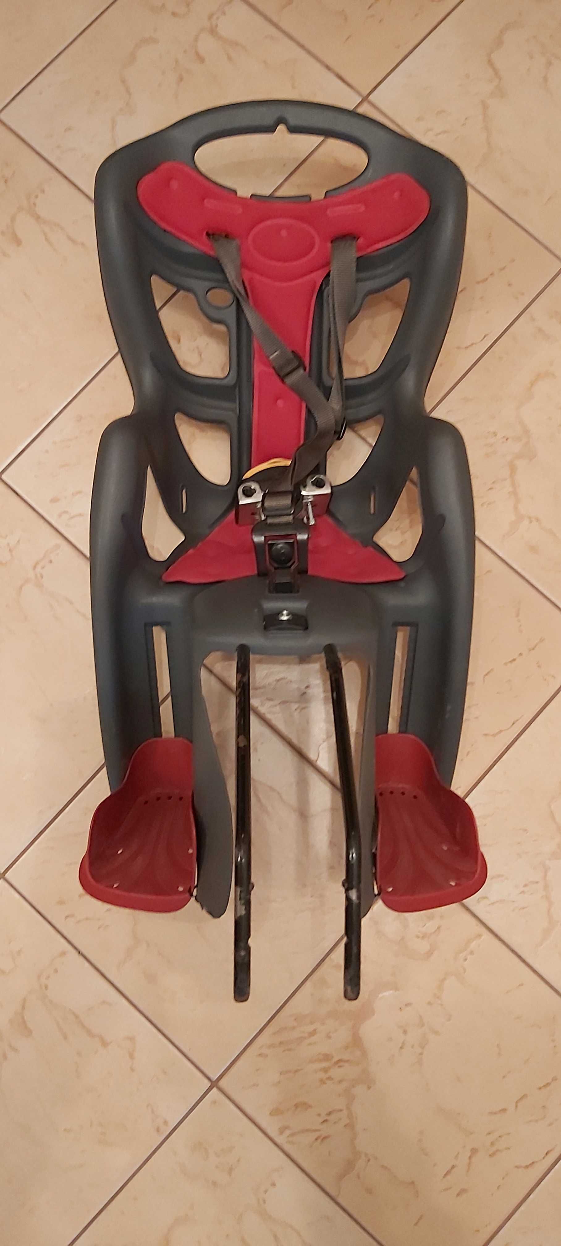 Fotelik rowrerowy dla dziecka z mocowaniem