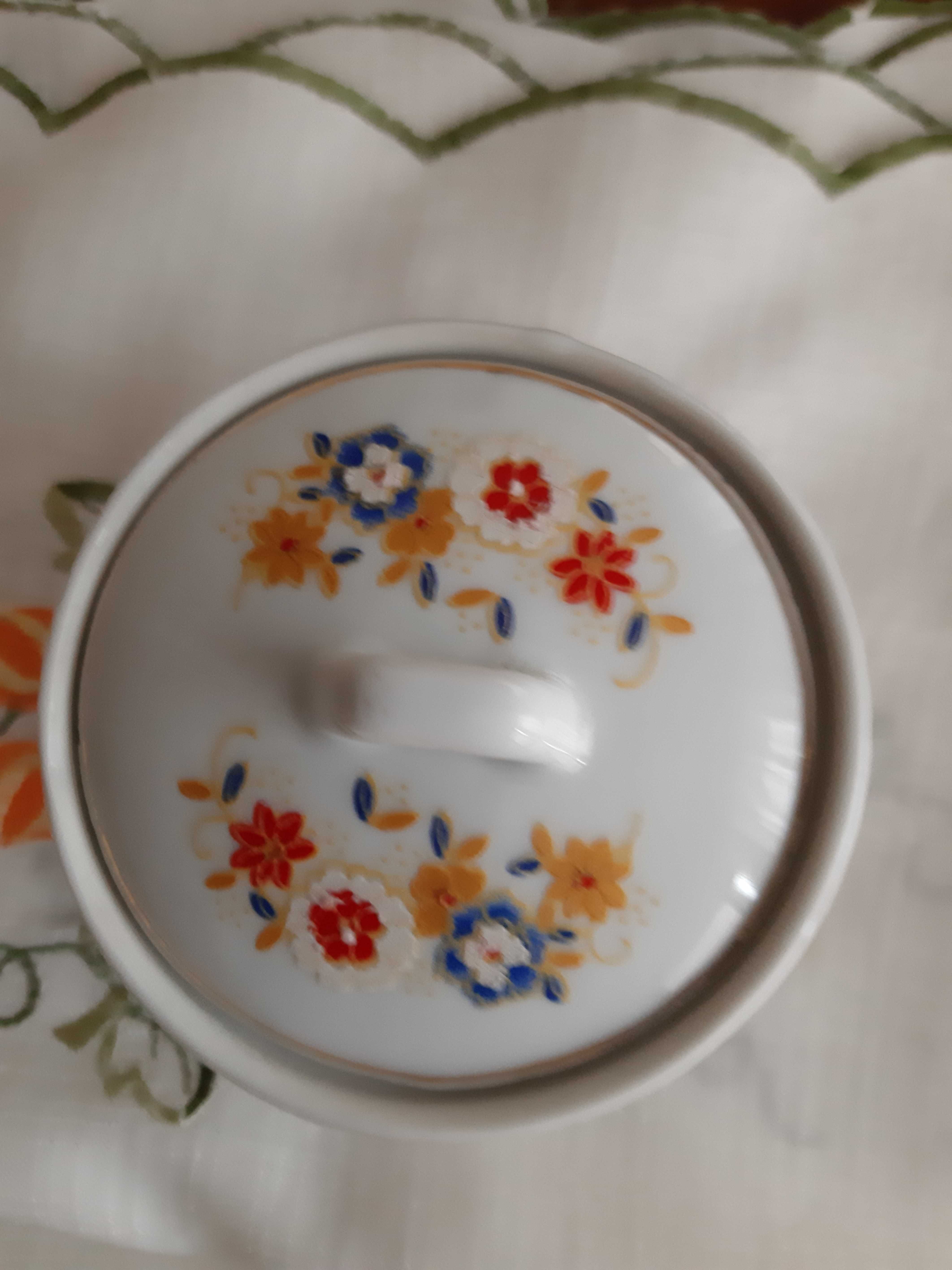 pote ceramico pintado à mão