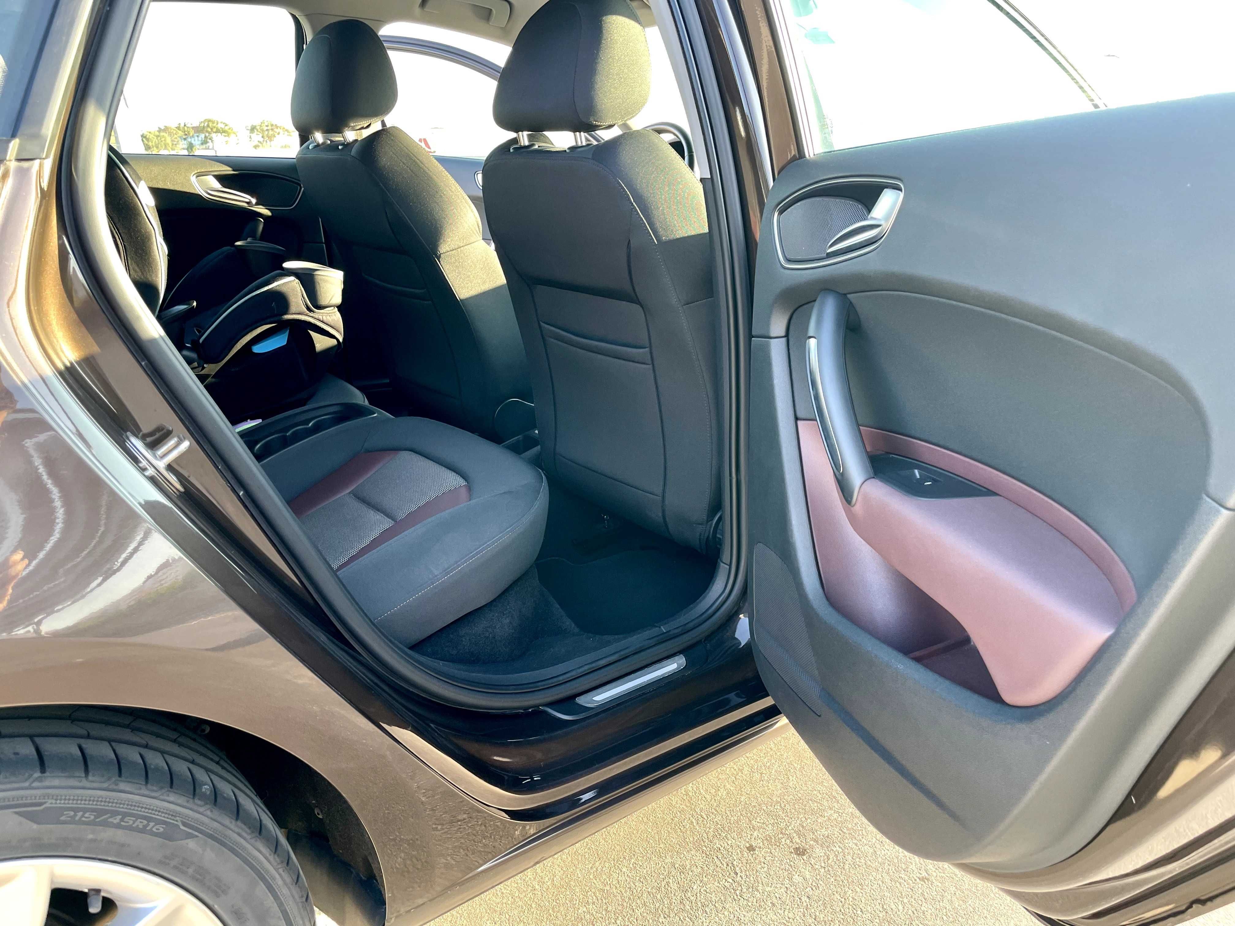 Audi A1 Sportback 1.6 TDI 2013 – Excelente Estado
