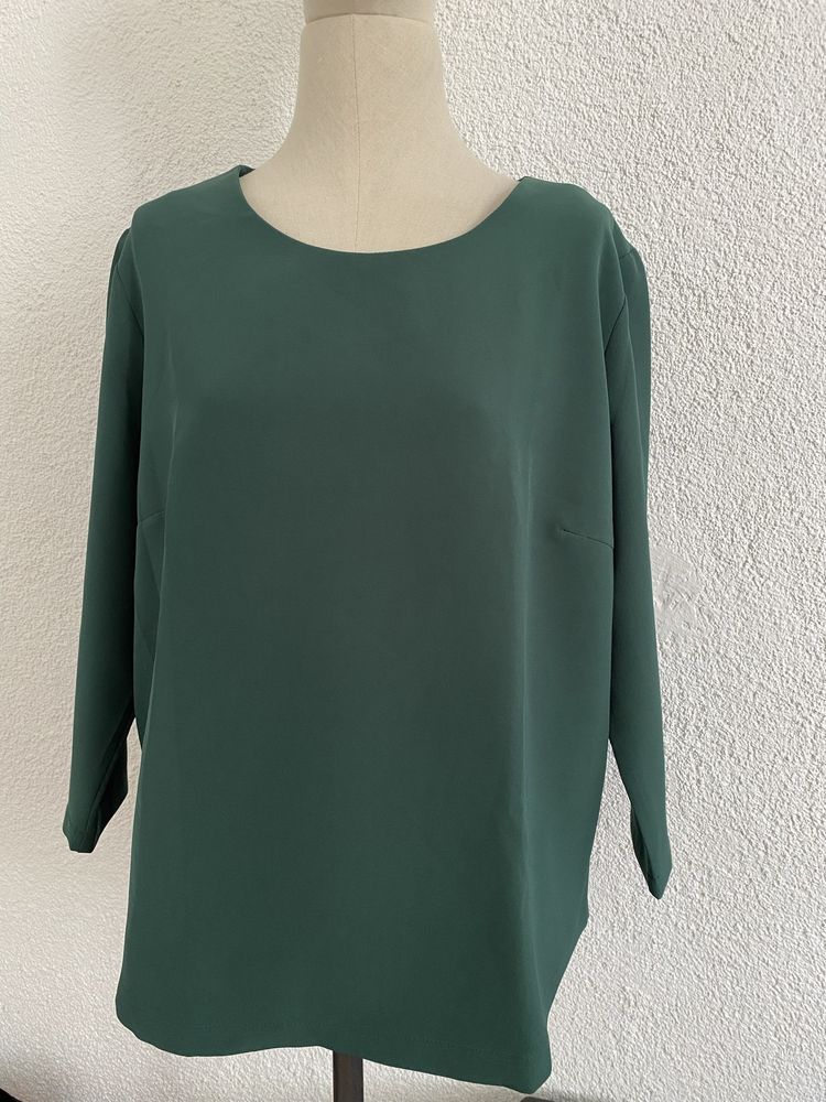 Zielona bluzka damska z ozdobny suwakiem zieleń butelkowa 48
